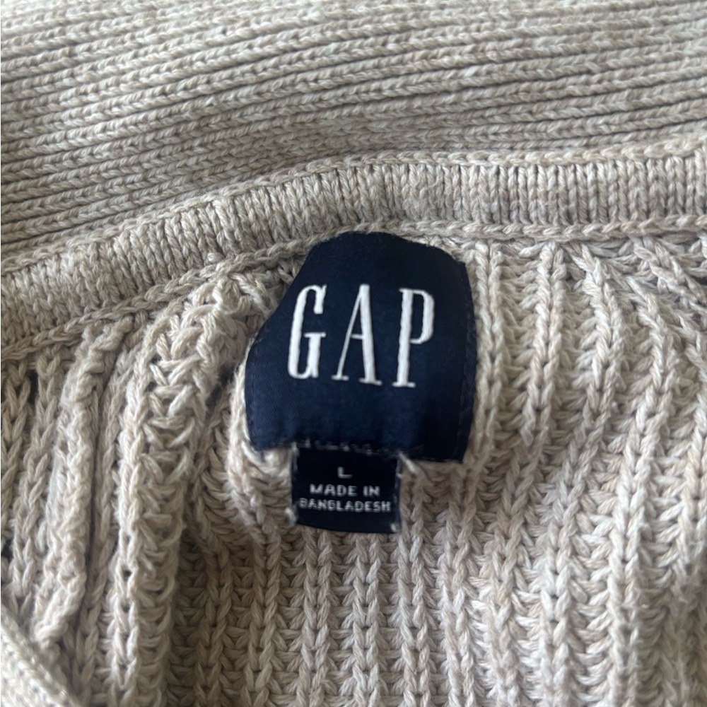GAP Cardigans - Picture 2 of 5